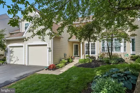 431 Country Club Dr, Lansdale, PA 19446