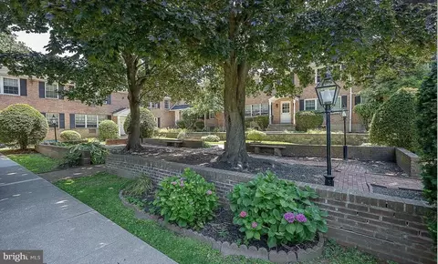 1334 Montgomery Ave #B1, Narberth, PA 19072