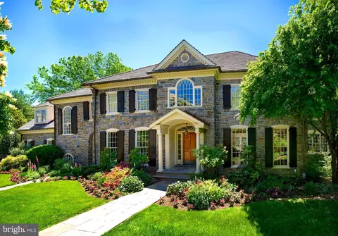 737 Eagle Farm Rd, Villanova, PA 19085