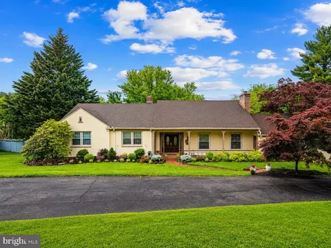 1508 Sweet Briar Rd, Gladwyne, PA 19035