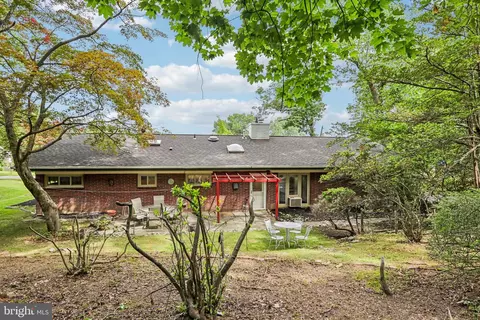Exterior - 919 Croton Rd, Wayne, PA 19087 photo 5 of 13