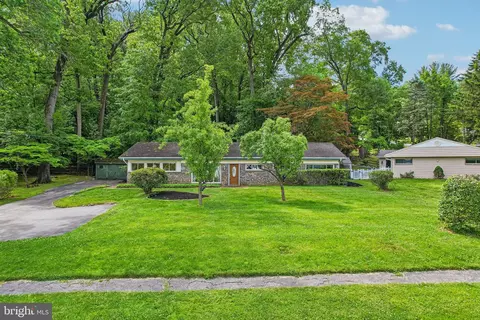 Exterior - 919 Croton Rd, Wayne, PA 19087 photo 10 of 13