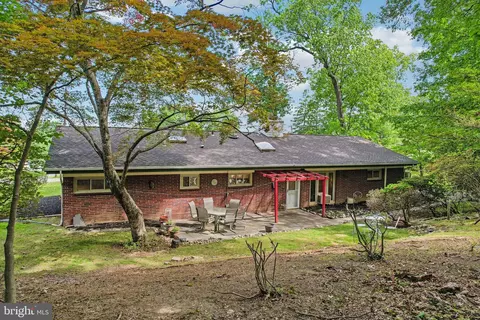 Exterior - 919 Croton Rd, Wayne, PA 19087 photo 9 of 13