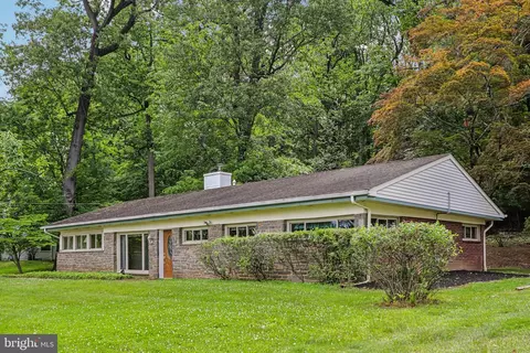 Exterior - 919 Croton Rd, Wayne, PA 19087 photo 2 of 13
