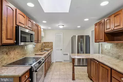 Kitchen - 919 Croton Rd, Wayne, PA 19087 photo 1 of 4