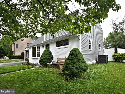 306 Independence Rd, King Of Prussia, PA 19406