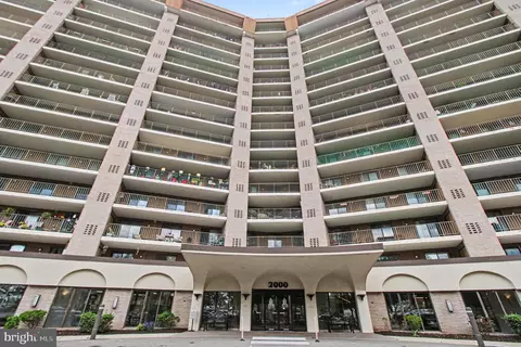 21235 Valley Forge Cir #1235, King Of Prussia, PA 19406