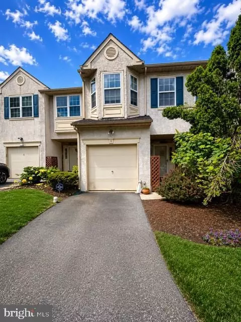 9 Plum Ct, Lafayette Hill, PA 19444