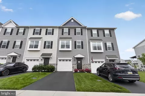 207 Spring Ln, Royersford, PA 19468