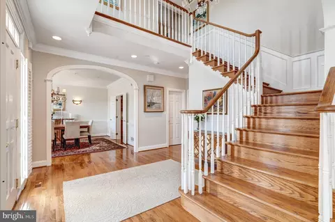 Entry Way - 640 Narcisi Ln, Wayne, PA 19087 photo 3 of 7