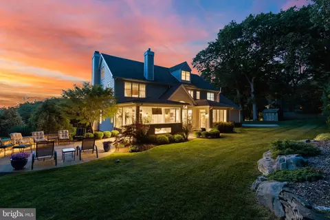 Exterior - 640 Narcisi Ln, Wayne, PA 19087 photo 18 of 20