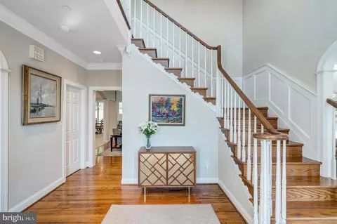 Entry Way - 640 Narcisi Ln, Wayne, PA 19087 photo 2 of 7