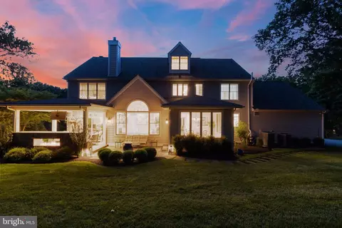 Exterior - 640 Narcisi Ln, Wayne, PA 19087 photo 17 of 20