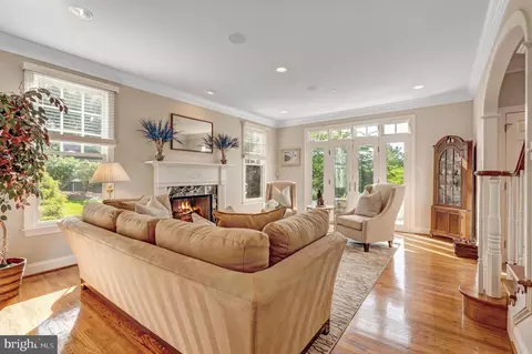 Living - 640 Narcisi Ln, Wayne, PA 19087 photo 1 of 1