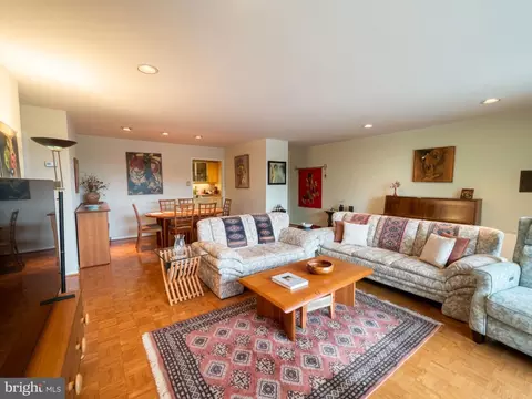 309 Florence Ave #205-N, Jenkintown, PA 19046