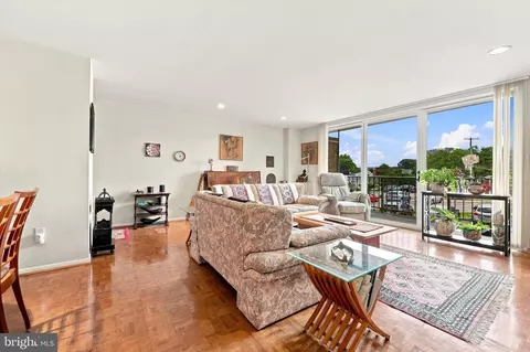 309 Florence Ave #205-N, Jenkintown, PA 19046
