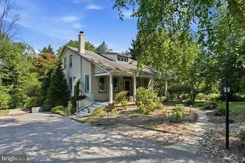 Exterior - 1054 Croton Rd, Wayne, PA 19087 photo 3 of 9