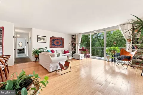 309 Florence Ave #206-N, Jenkintown, PA 19046