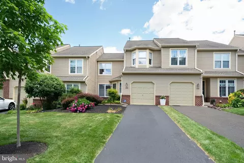 182 Pinecrest Ln, Lansdale, PA 19446