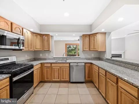 Kitchen - 119 Timothy Cir, Wayne, PA 19087 photo 2 of 2