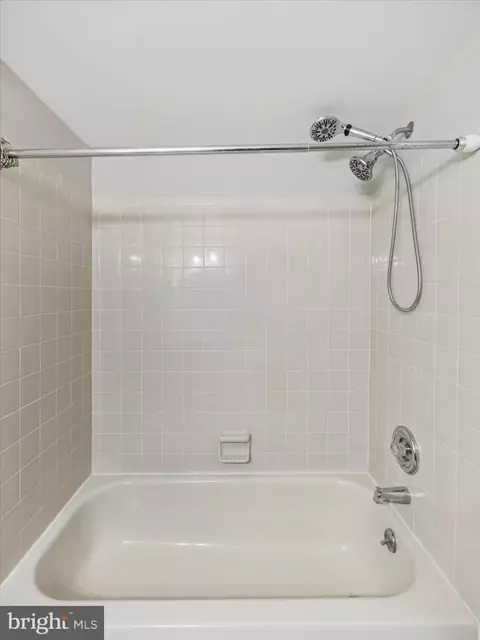 Bath - 119 Timothy Cir, Wayne, PA 19087 photo 6 of 6