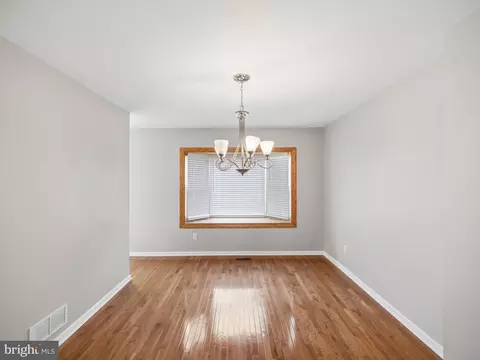 Living - 119 Timothy Cir, Wayne, PA 19087 photo 1 of 11