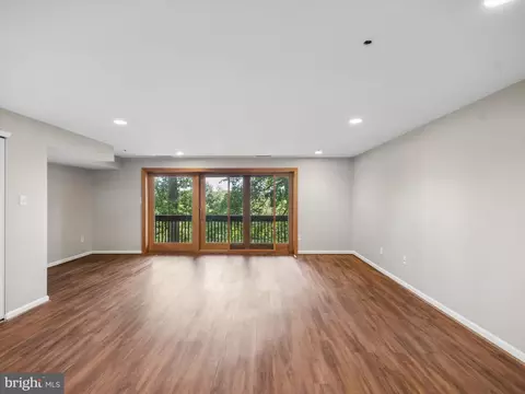 Living - 119 Timothy Cir, Wayne, PA 19087 photo 10 of 11