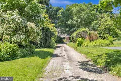 228 Indian Creek Rd, Wynnewood, PA 19096