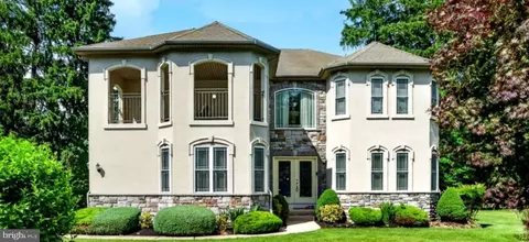 261 Pheasant Dr, Huntingdon Valley, PA 19006