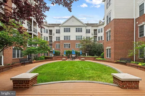 350 W Elm St #3305, Conshohocken, PA 19428