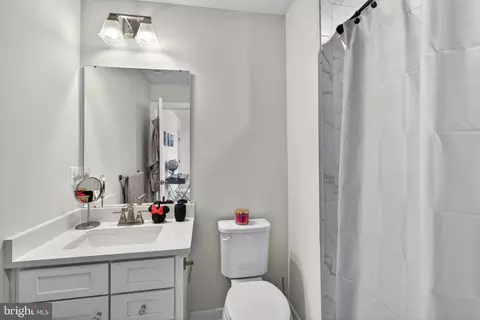 Bath - 3473 Devlin Way, Souderton, PA 18964 photo 2 of 3