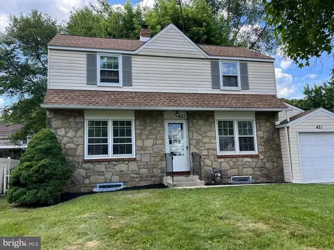 421 N Warminster Rd, Hatboro, PA 19040