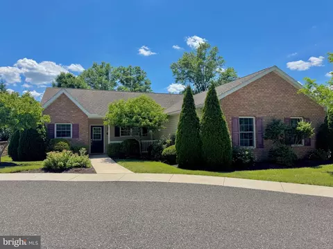 12 Ludwig Ln, Pottstown, PA 19464