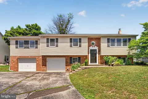2519 Jane Ln, Gilbertsville, PA 19525