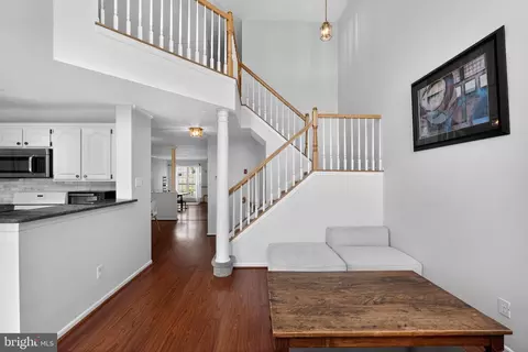 Entry Way - 147 Timothy Cir, Wayne, PA 19087 photo 4 of 6