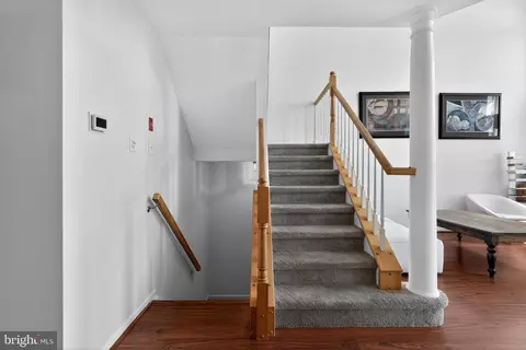 Entry Way - 147 Timothy Cir, Wayne, PA 19087 photo 5 of 6
