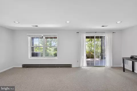 Living - 147 Timothy Cir, Wayne, PA 19087 photo 3 of 3