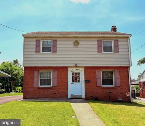 120 W 8th St, Pottstown, PA 19464