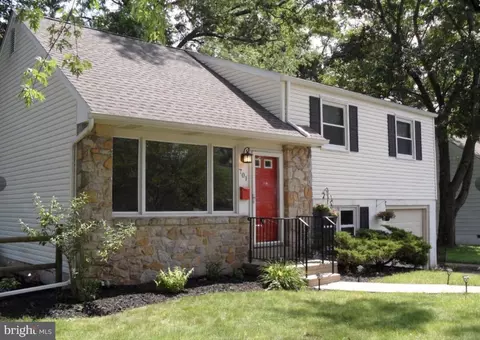701 Abbey Ln, Lansdale, PA 19446