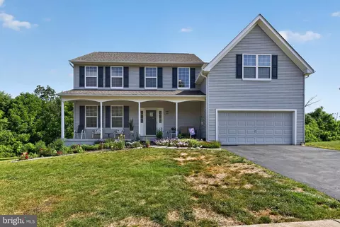 1110 Autumnview Ln, Pottstown, PA 19464