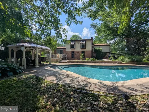3913 Bradford Rd, Huntingdon Valley, PA 19006