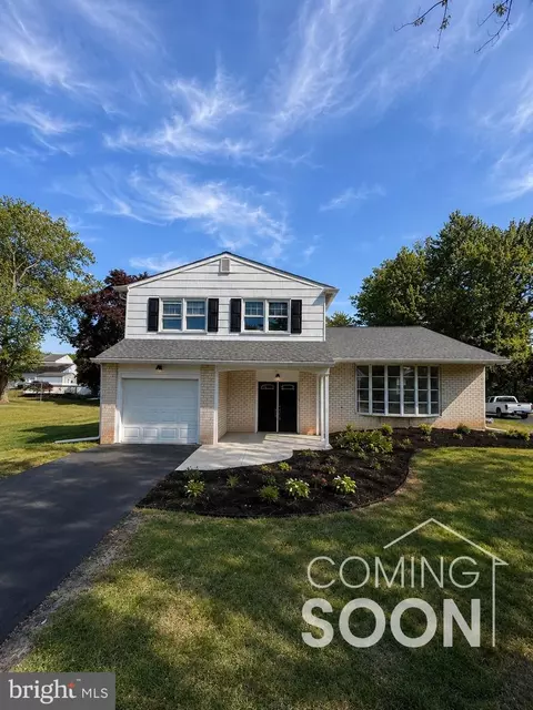 2910 Henley Rd, Plymouth Meeting, PA 19462