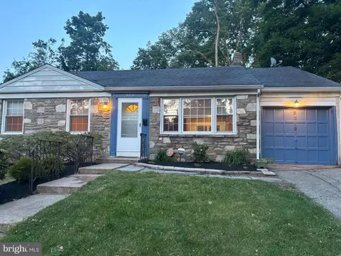 8219 Brookside Rd, Elkins Park, PA 19027