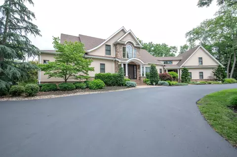 711 Moredon Rd, Jenkintown, PA 19046