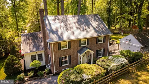 8378 Glen Rd, Elkins Park, PA 19027