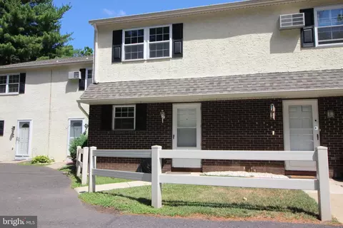 404 Dresher Rd #L, Horsham, PA 19044