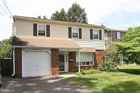 836 N Cedar Rd, Jenkintown, PA 19046
