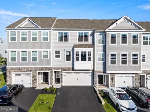 161 Everleigh Dr, Royersford, PA 19468