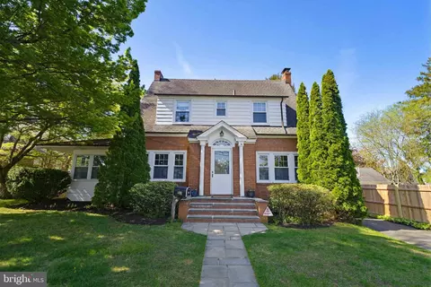 305 Wischman Ave Apt, Oreland, PA 19075