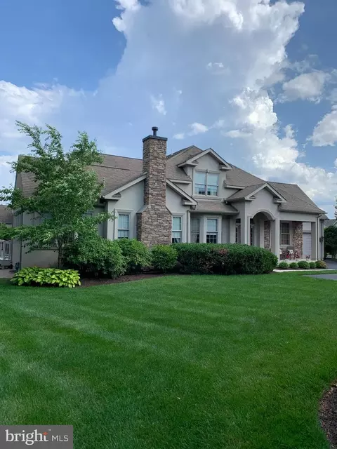 265 Country Club Dr, Telford, PA 18969